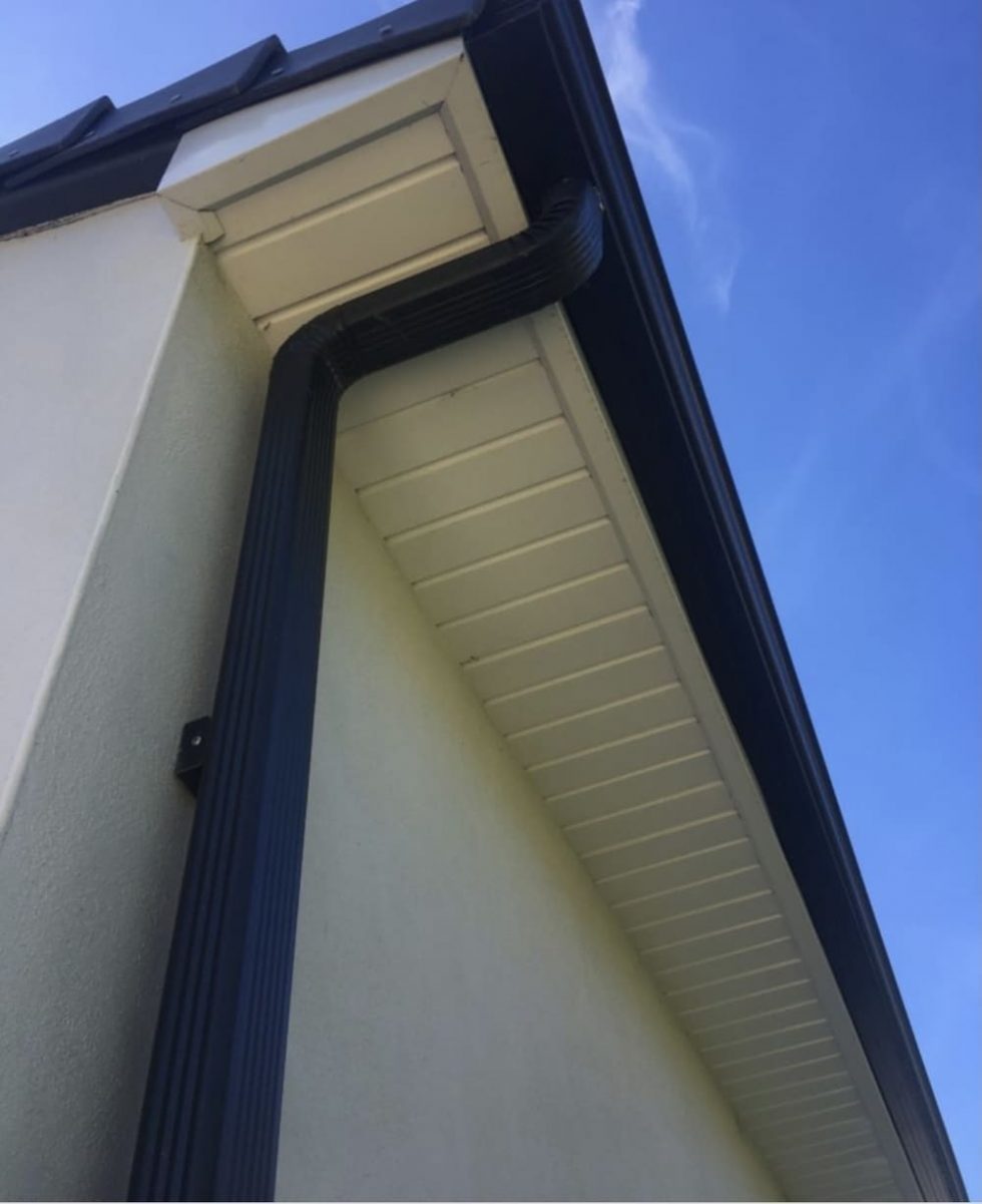 Rénovation gouttière à Croix